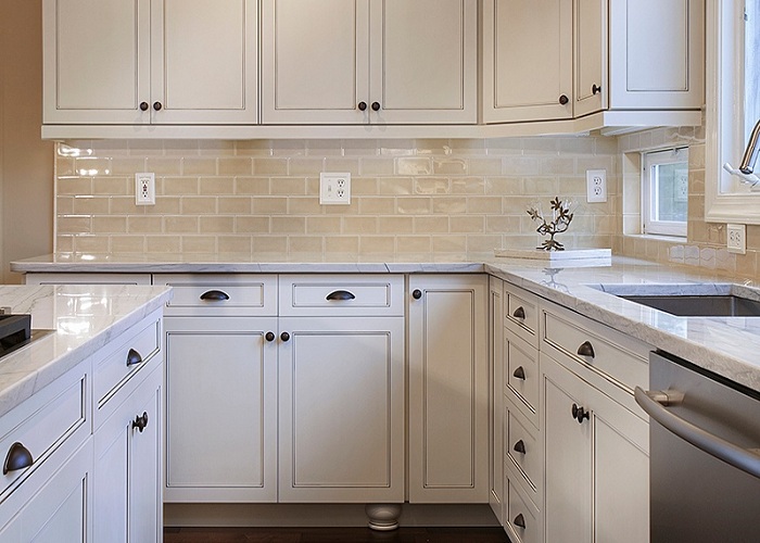 Use Pulls or Nobs to Refresh the Cabinets - Best Kitchen Renovations - ET Painting